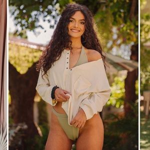 NWT-VICI-PRISM WASHED GROMMET TOP - TOASTED ALMOND